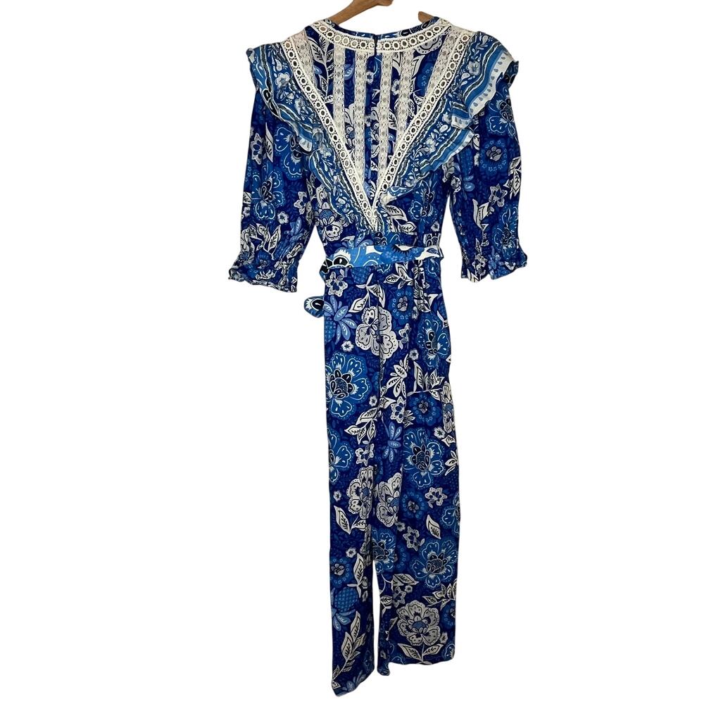 Farm Rio Floral Linen Jumpsuit Tropical Puff Sleeve Women Medium NWT Blue White - Picture 4 of 10